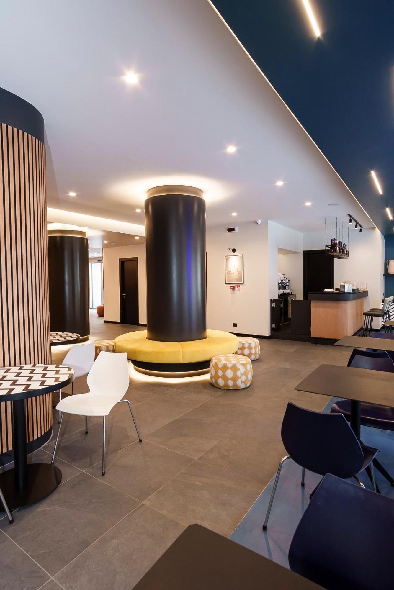 Aparthotel Colombo Roma Bagian luar foto
